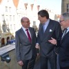  Münsters OB Markus Lewe freut sich mit Dr. Reinhard Zinkann und Dr. Norbert Tiemann vom WWL-Vorstand über die Bekanntgabe der Preisträger 2014. 